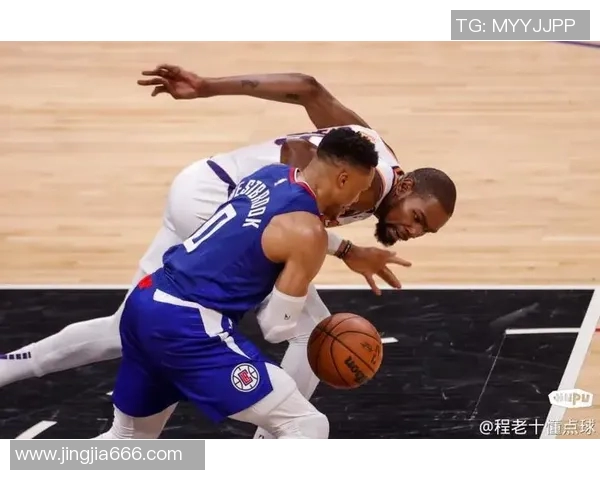 布鲁克洛佩斯：从NBA巨星到篮球战术大师的华丽转身